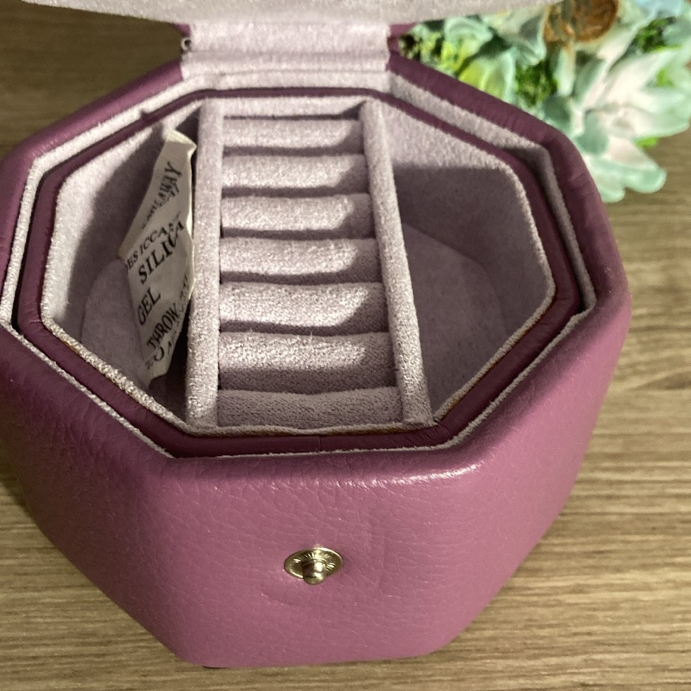 Guang Tong leather jewelry box Purple Hexagonal New no box - Picture 6 of 16